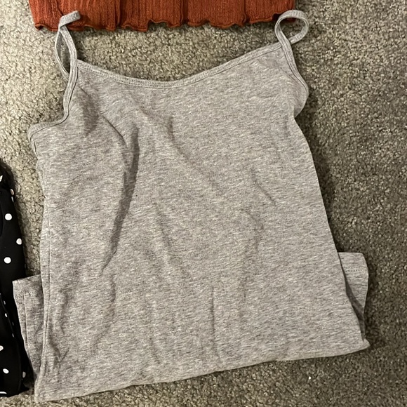 Crop tank top bundle! - Picture 4 of 5